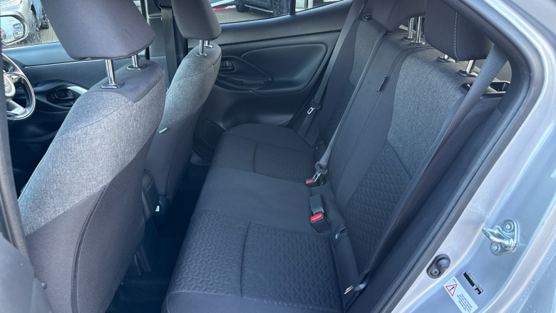 Toyota Yaris Cross 1.5 Hybrid Design 5dr CVT Hybrid Estate